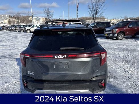 Used 2024 Kia Seltos SX image 8