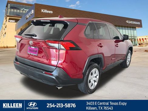 Used 2023 Toyota RAV4 LE FWD image 8