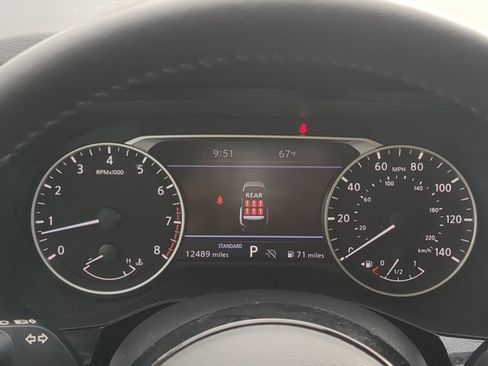 Certified 2025 Nissan Pathfinder SL FWD image 27