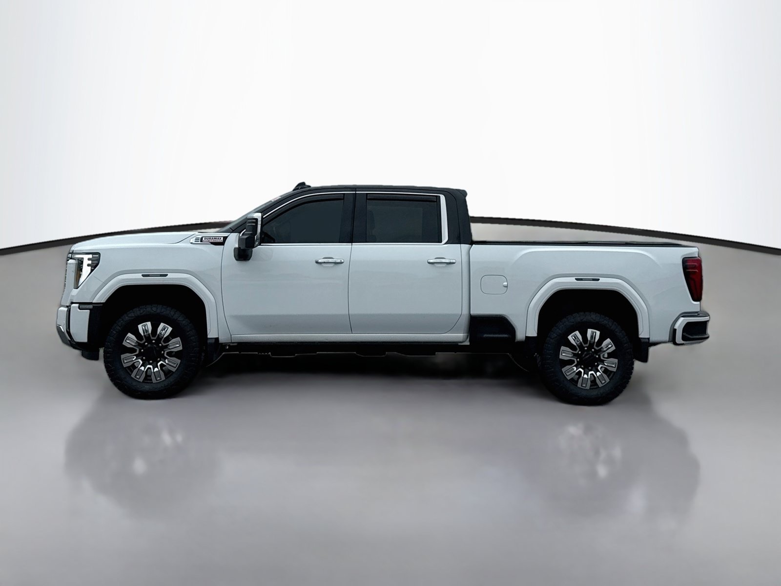 Used 2024 GMC Sierra 2500 Denali w/ Denali Reserve Package AWD/4WD image 4