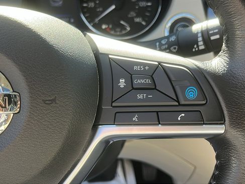 Used 2019 Nissan Rogue Sport SL w/ Premium Package image 15