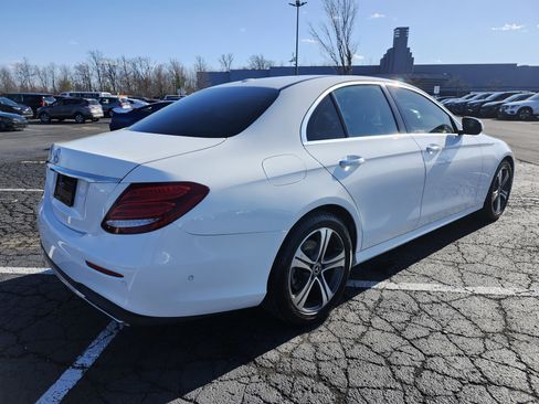 Used 2019 Mercedes-Benz E 300 image 18
