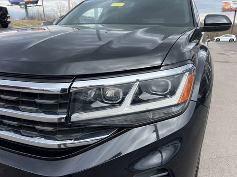 Used 2022 Volkswagen Atlas Cross Sport SE image 10