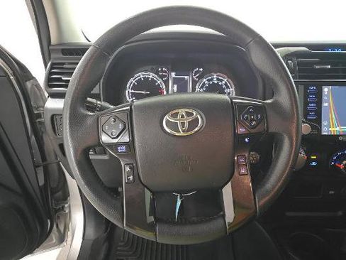Used 2020 Toyota 4Runner TRD Off-Road Premium AWD/4WD image 9