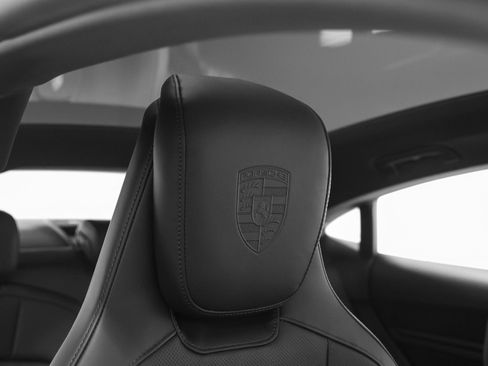 New 2026 Porsche Taycan 4 BLACK EDITION image 29