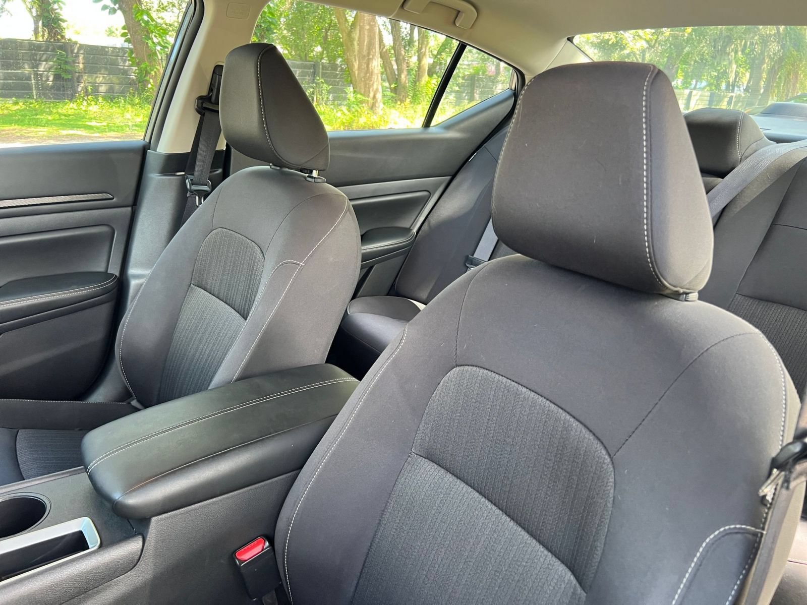 Used 2025 Nissan Altima 2.5 SV FWD image 35