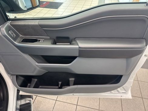 Used 2025 Ford F150 XLT w/ Equipment Group 301A Standard image 23