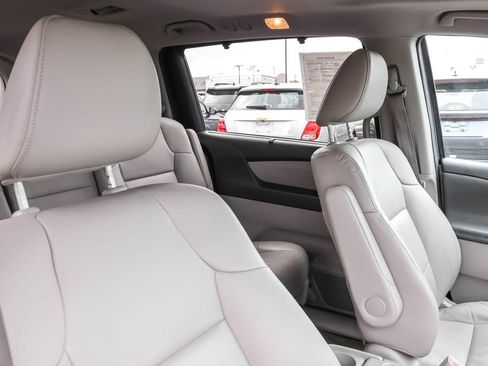 Used 2016 Honda Odyssey EX-L image 35