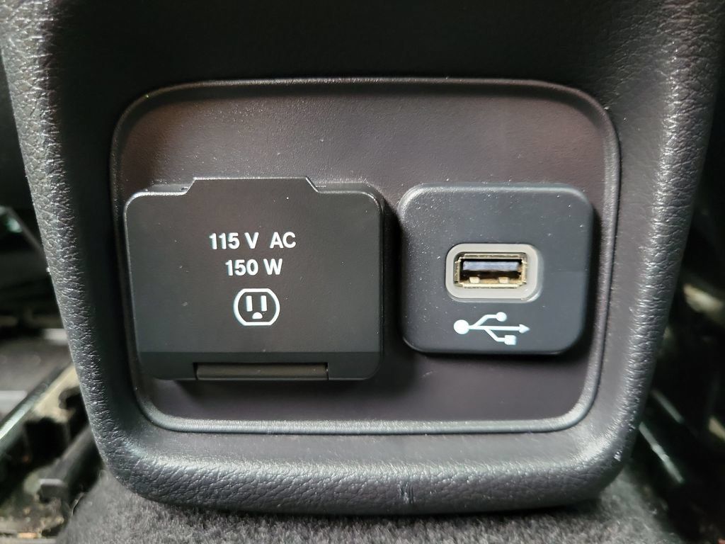 Used 2018 Jeep Compass Trailhawk w/ Leather Interior Group AWD/4WD image 16