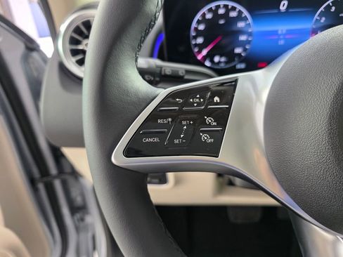 New 2026 Mercedes-Benz GLB 250 image 16