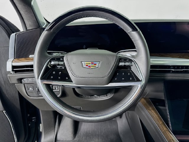 Used 2025 Cadillac Escalade Sport Platinum w/ LPO, Floor Liner Package AWD/4WD image 12