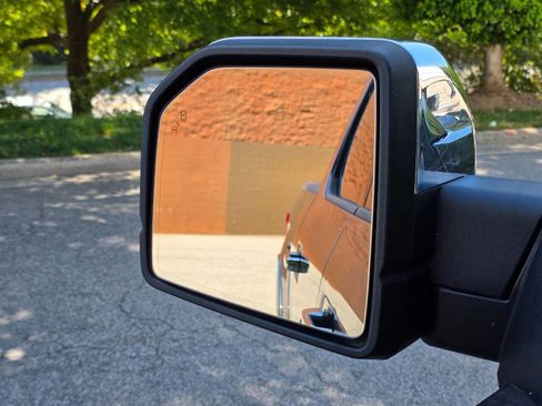 Used 2020 Ford F150 Lariat AWD/4WD image 10