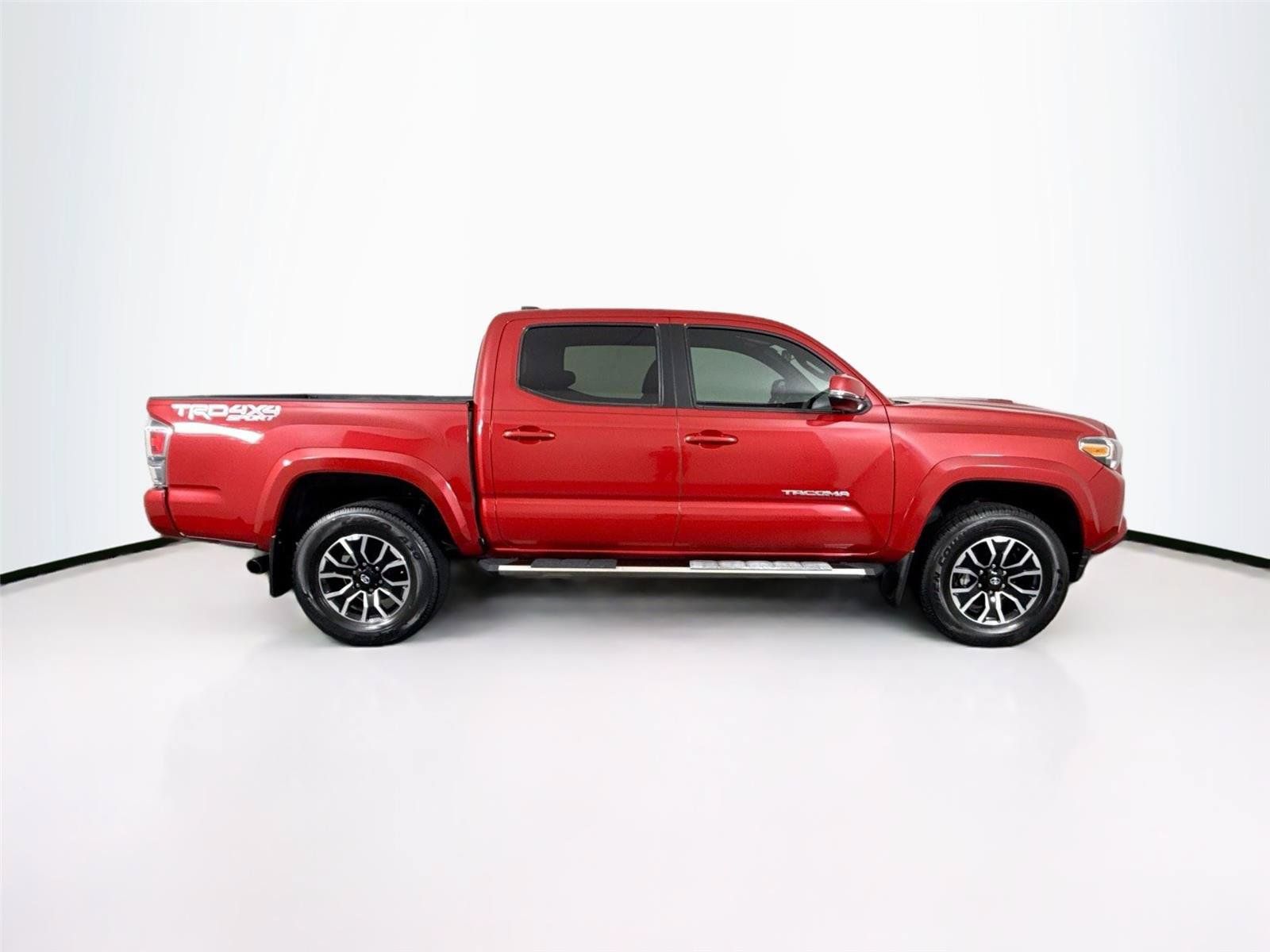 Used 2023 Toyota Tacoma TRD Sport w/ Technology Package AWD/4WD image 9
