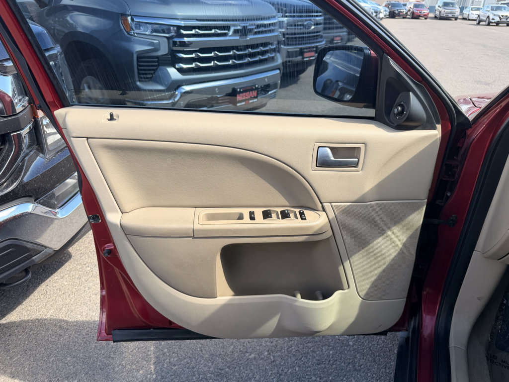 Used 2005 Ford Five Hundred SEL AWD/4WD image 13