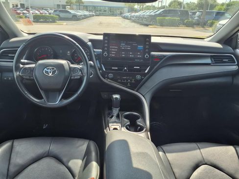 Used 2024 Toyota Camry XSE FWD image 3