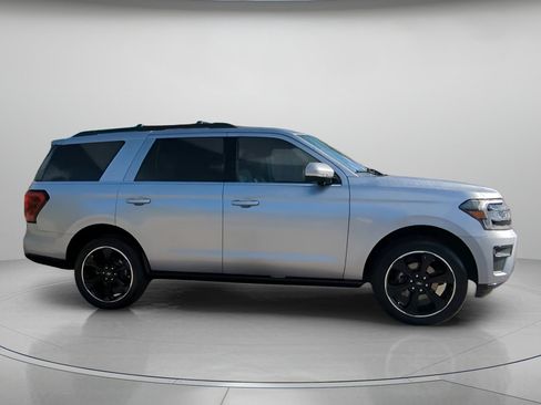 Certified 2023 Ford Expedition Limited image 32