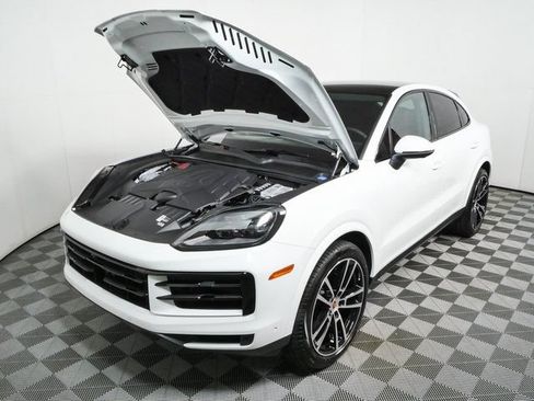 New 2026 Porsche Cayenne Coupe AWD/4WD image 36