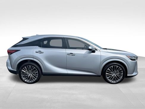 Used 2023 Lexus RX 350 FWD w/ Cold Area Package image 9