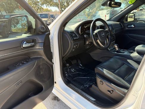 Used 2020 Jeep Grand Cherokee High Altitude image 15