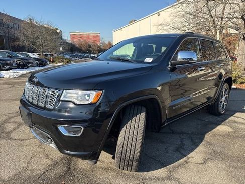 Used 2019 Jeep Grand Cherokee Overland image 3