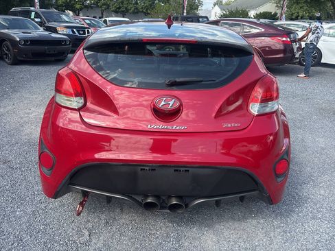 Used 2016 Hyundai Veloster Turbo FWD image 5
