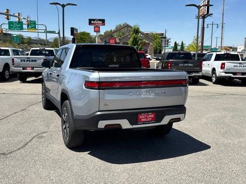 Used 2023 Rivian R1T Adventure AWD/4WD image 5