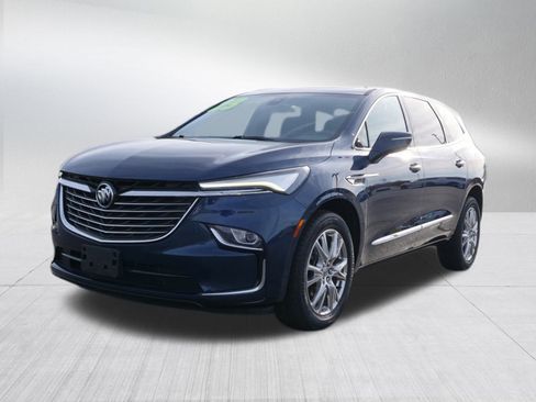 Used 2023 Buick Enclave Essence w/ Experience Buick Package image 7