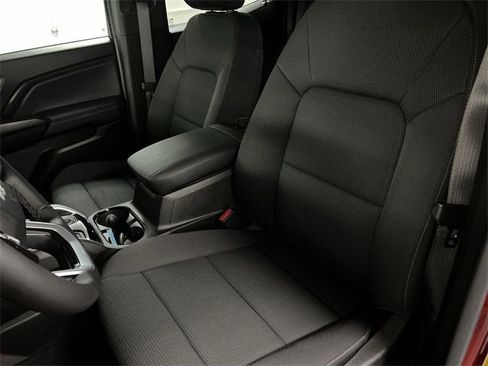 Certified 2024 Chevrolet Colorado LT w/ LT Convenience Package II image 18