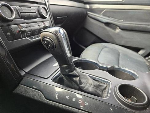 Used 2018 Ford Explorer XLT w/ Equipment Group 202A image 15