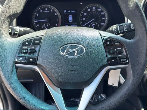 Used 2019 Hyundai Tucson SE AWD/4WD image 17