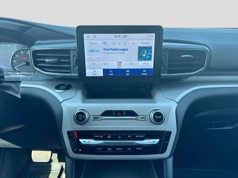 Certified 2024 Ford Explorer XLT w/ Equipment Group 202A AWD/4WD image 30