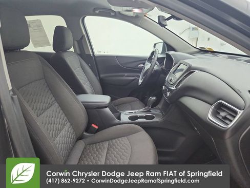 Used 2020 Chevrolet Equinox LT FWD image 30