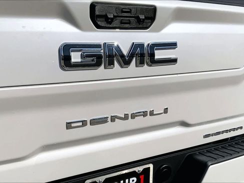 Used 2024 GMC Sierra 3500 Denali Ultimate image 10