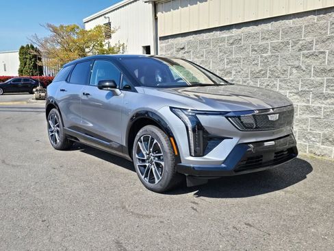 New 2026 Cadillac Optiq Sport 1 image 12