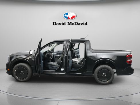 New 2025 Ford Maverick Lobo image 5