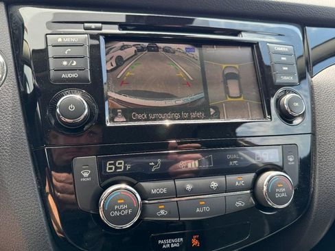 Used 2022 Nissan Rogue Sport SV w/ Technology Package AWD/4WD image 20