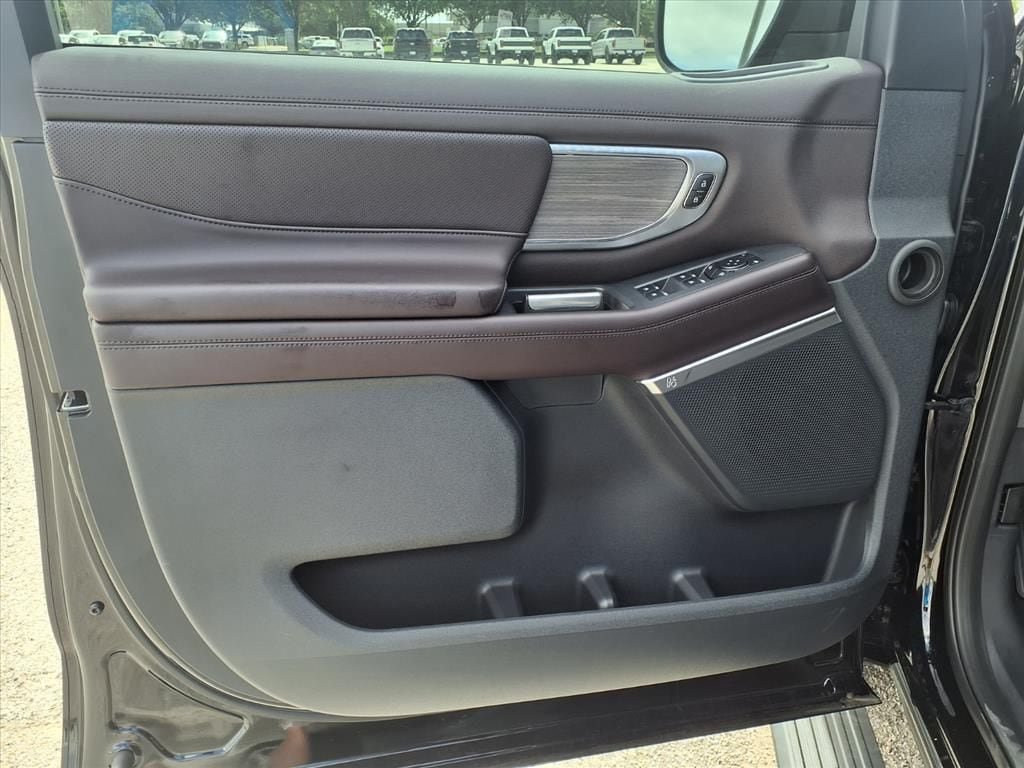 New 2026 Ford Expedition Max Platinum w/ Platinum Ultimate Package AWD/4WD image 23