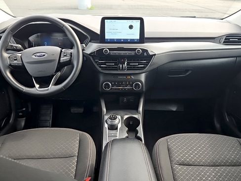 Certified 2024 Ford Escape Active AWD/4WD image 9