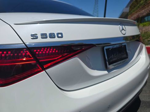 New 2024 Mercedes-Benz S 580 4MATIC Sedan image 17