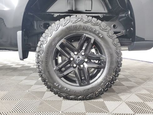 New 2026 Chevrolet Silverado 1500 Custom Trail Boss w/ Midnight Edition AWD/4WD image 29