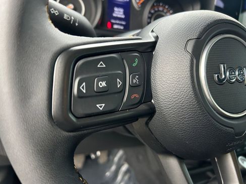 Used 2024 Jeep Wrangler Unlimited Sport AWD/4WD image 16