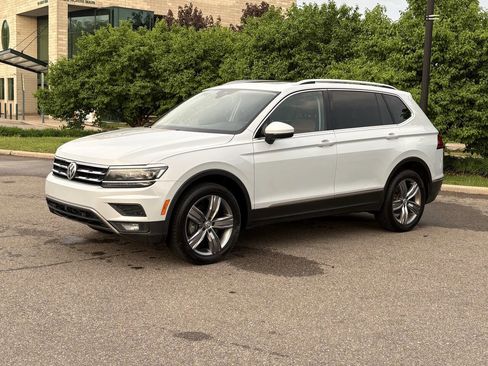 Used 2018 Volkswagen Tiguan SEL Premium AWD/4WD image 21