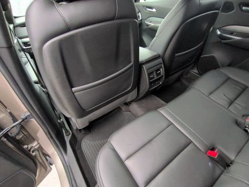 Used 2023 Cadillac XT4 Premium Luxury w/ Cold Weather Package image 18