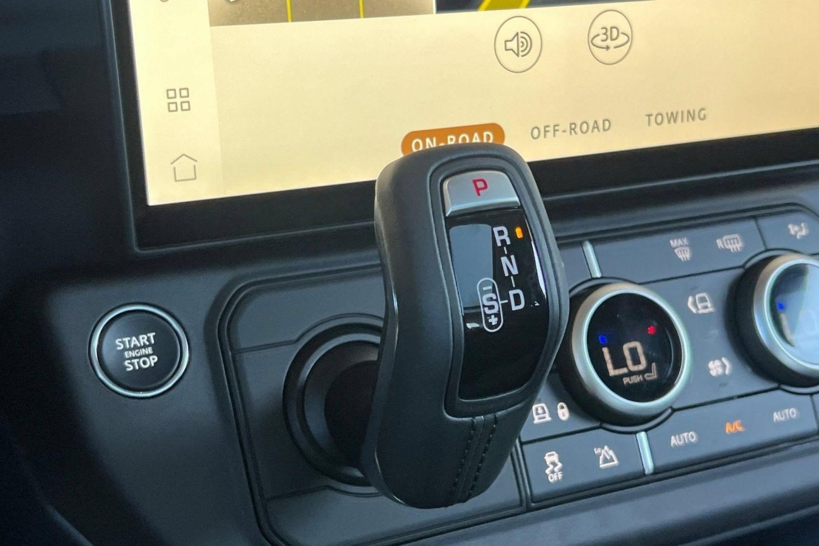 New 2026 Land Rover Defender 110 S AWD/4WD image 17