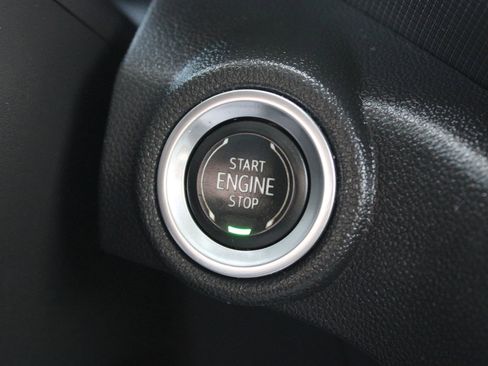 Used 2022 Chevrolet TrailBlazer LT FWD image 30