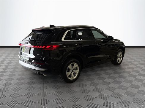 Certified 2025 Audi Q5 Premium w/ Convenience Package AWD/4WD image 7
