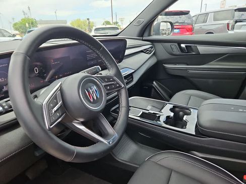 Used 2025 Buick Enclave Preferred FWD image 10