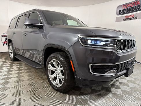 Used 2022 Jeep Wagoneer Series II AWD/4WD image 1