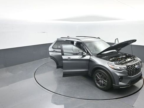 New 2026 Ford Explorer ST-Line AWD/4WD image 39