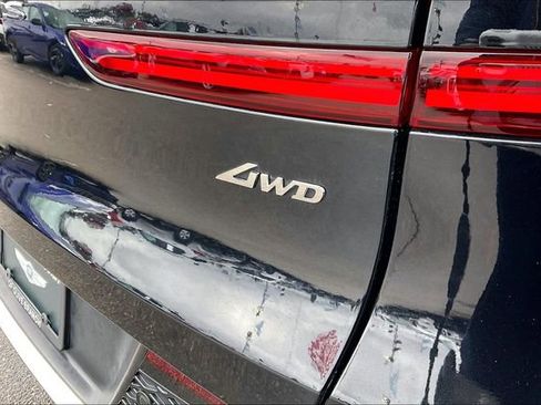 Certified 2025 Genesis GV70 2.5T Select w/ Select Package image 14